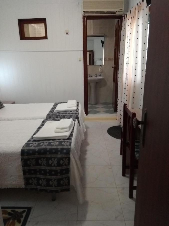 Residencial Antonio Mocisso Guesthouse เอลวัช ภายนอก รูปภาพ