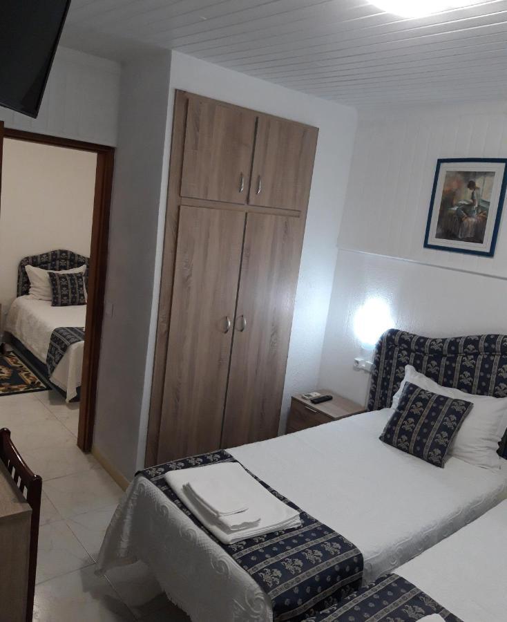 Residencial Antonio Mocisso Guesthouse เอลวัช ภายนอก รูปภาพ