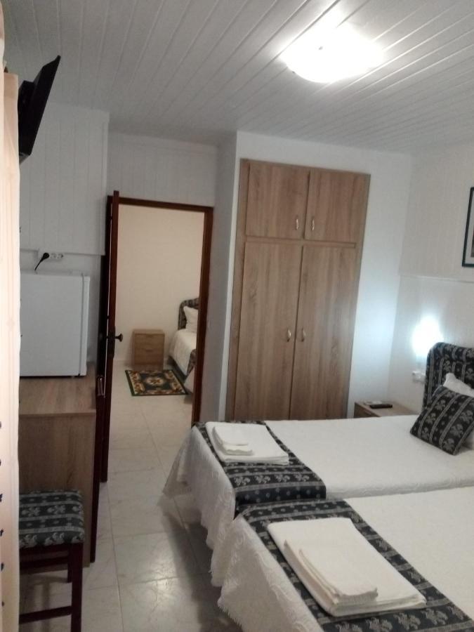Residencial Antonio Mocisso Guesthouse เอลวัช ภายนอก รูปภาพ