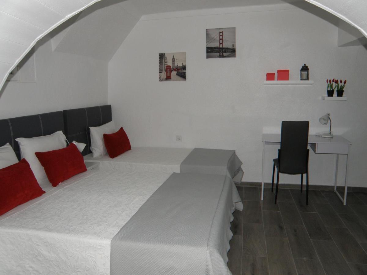 Residencial Antonio Mocisso Guesthouse เอลวัช ภายนอก รูปภาพ