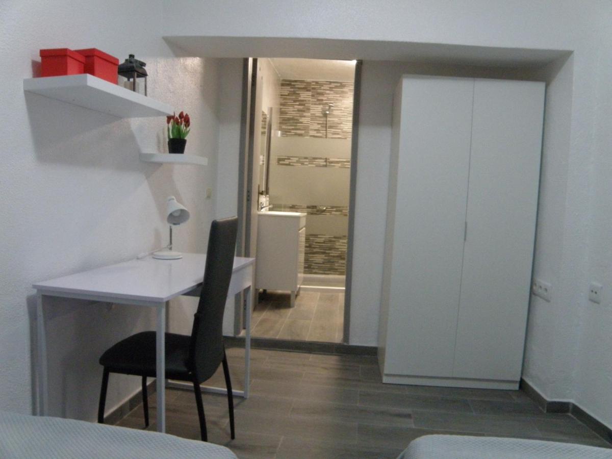 Residencial Antonio Mocisso Guesthouse เอลวัช ภายนอก รูปภาพ