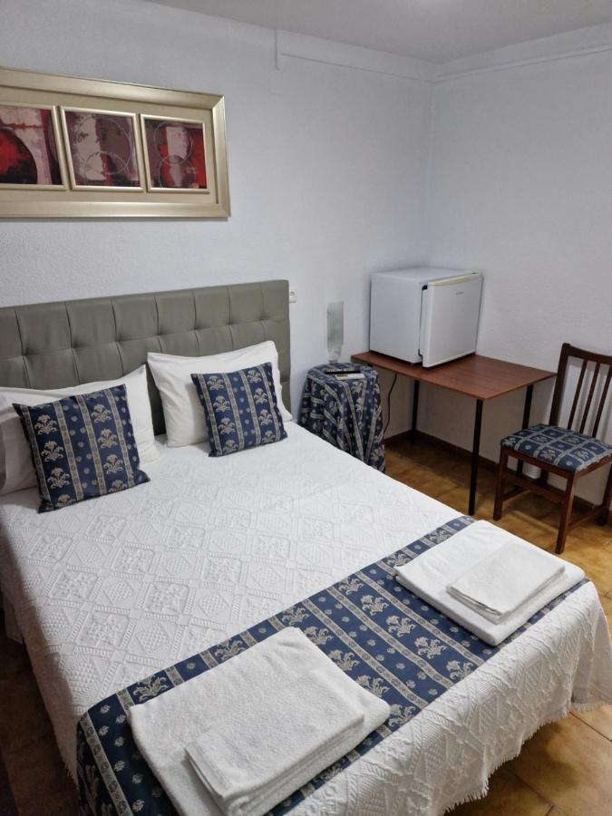 Residencial Antonio Mocisso Guesthouse เอลวัช ภายนอก รูปภาพ