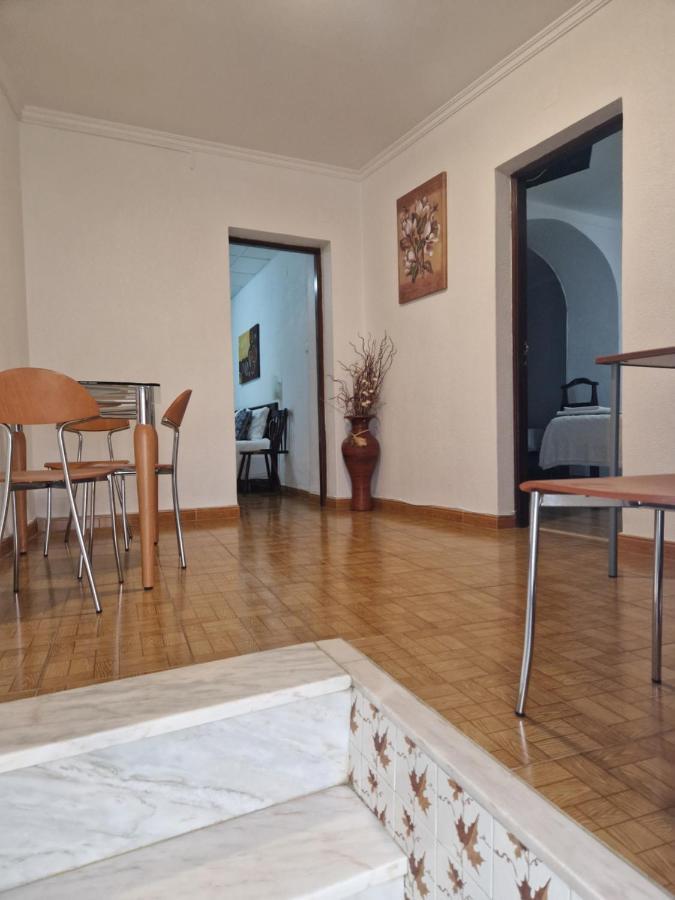 Residencial Antonio Mocisso Guesthouse เอลวัช ภายนอก รูปภาพ