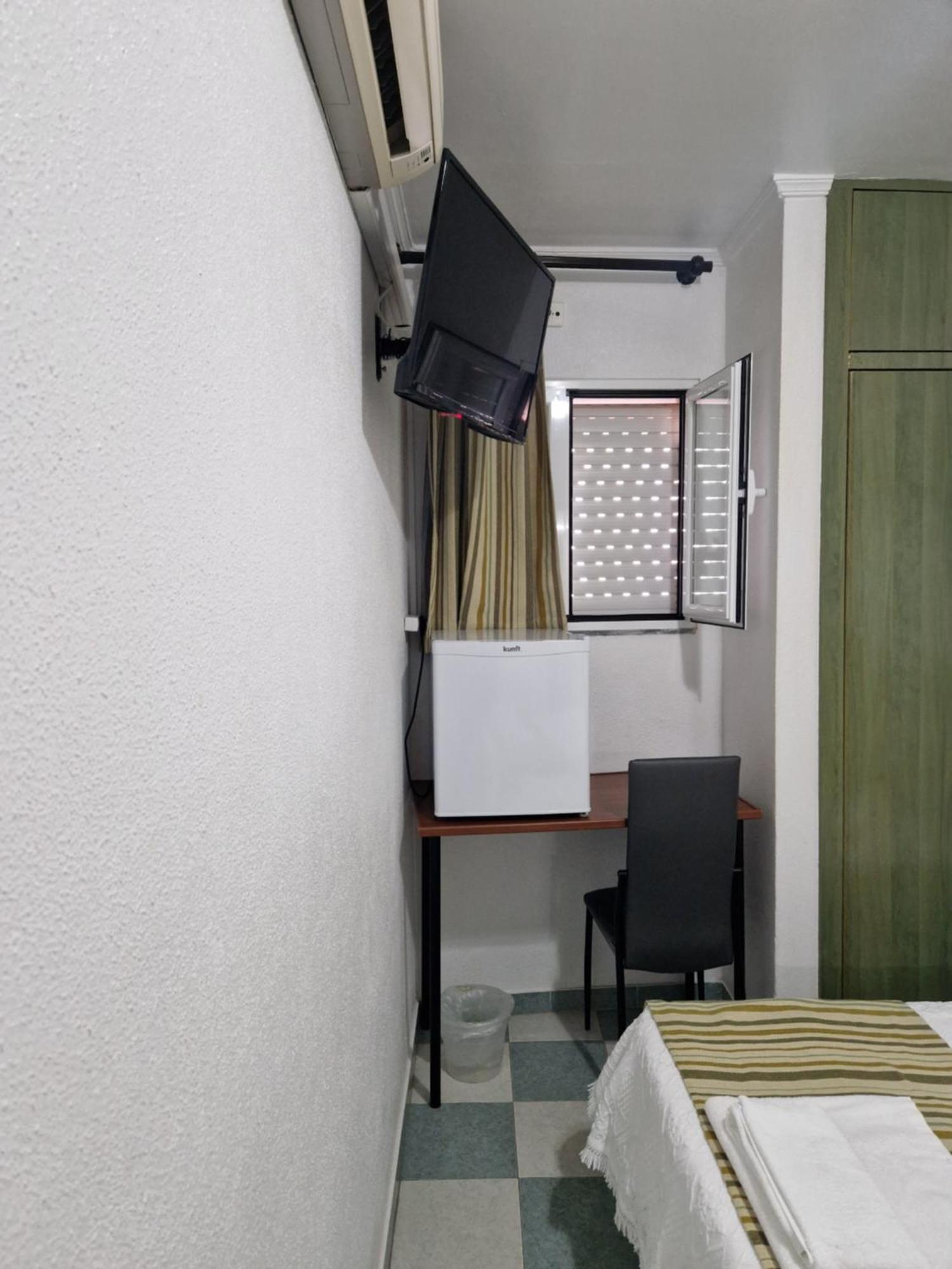 Residencial Antonio Mocisso Guesthouse เอลวัช ภายนอก รูปภาพ