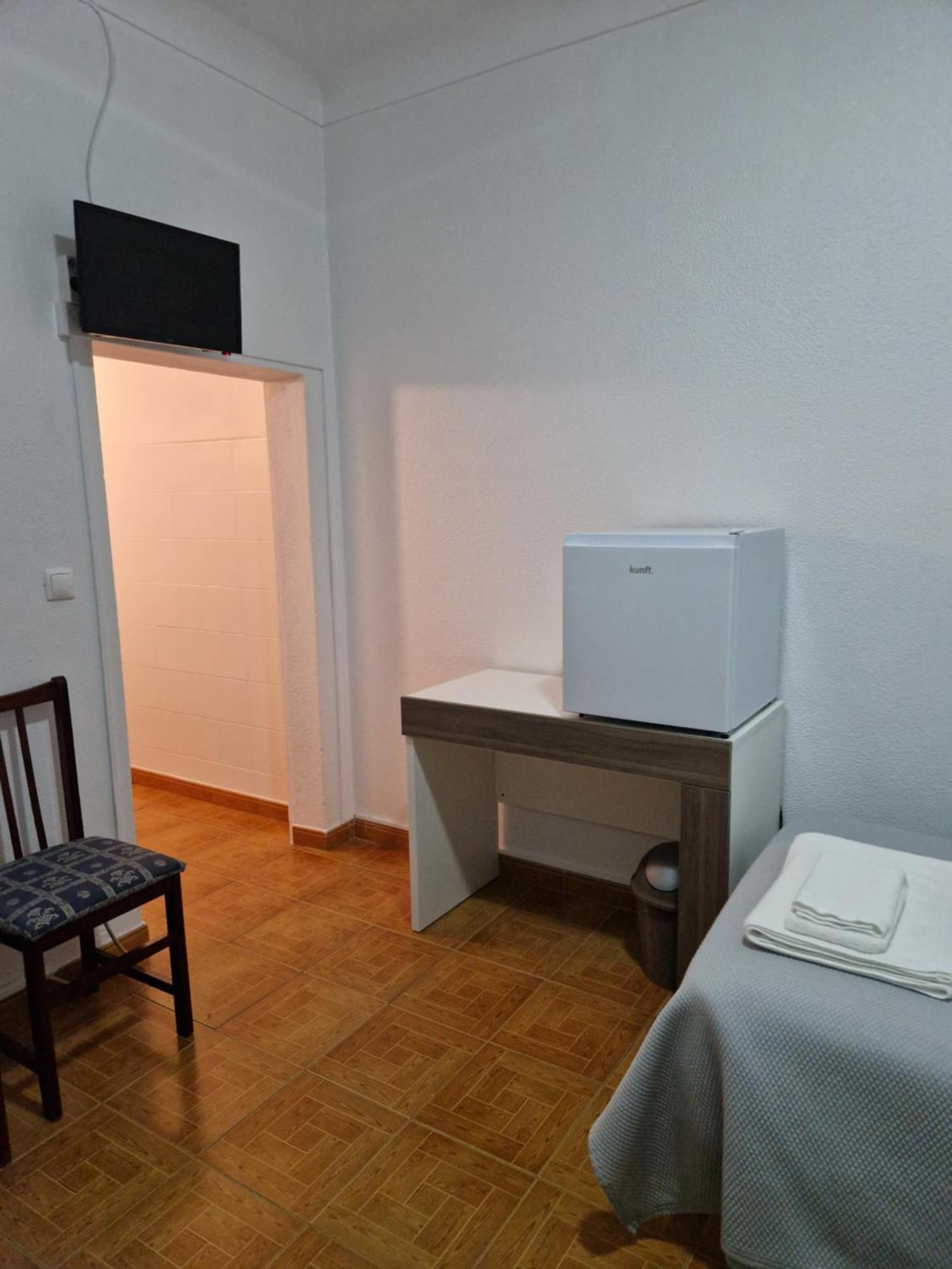 Residencial Antonio Mocisso Guesthouse เอลวัช ภายนอก รูปภาพ