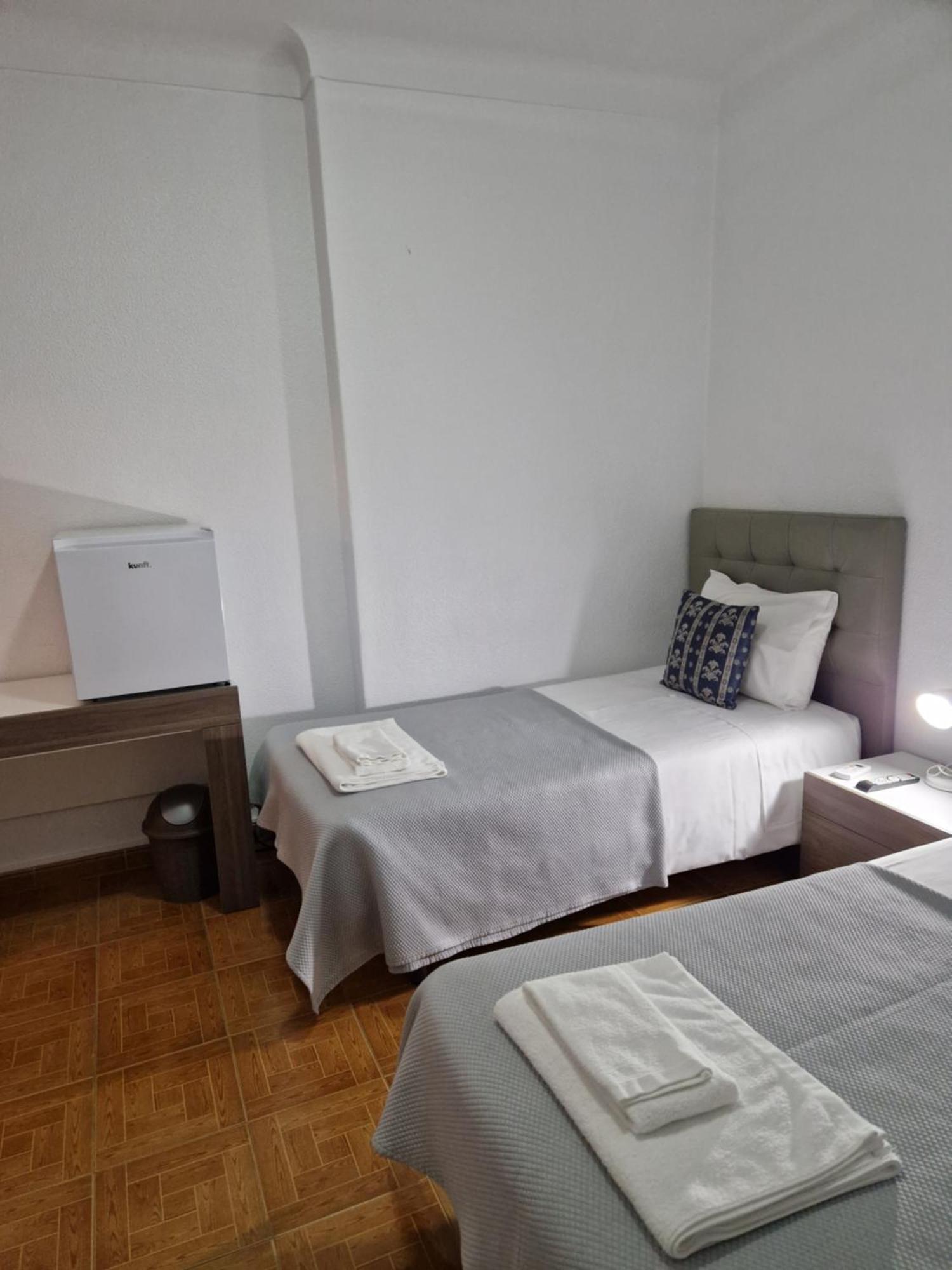 Residencial Antonio Mocisso Guesthouse เอลวัช ภายนอก รูปภาพ